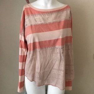 We the free shirt size Large